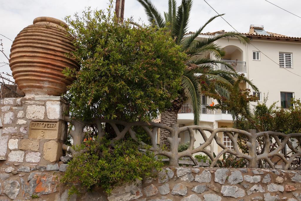 Petra Thea Apartment Kalamata Exterior photo