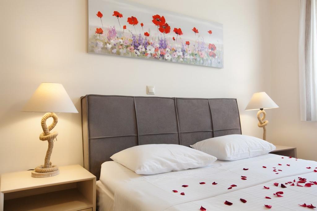 Petra Thea Apartment Kalamata Exterior photo