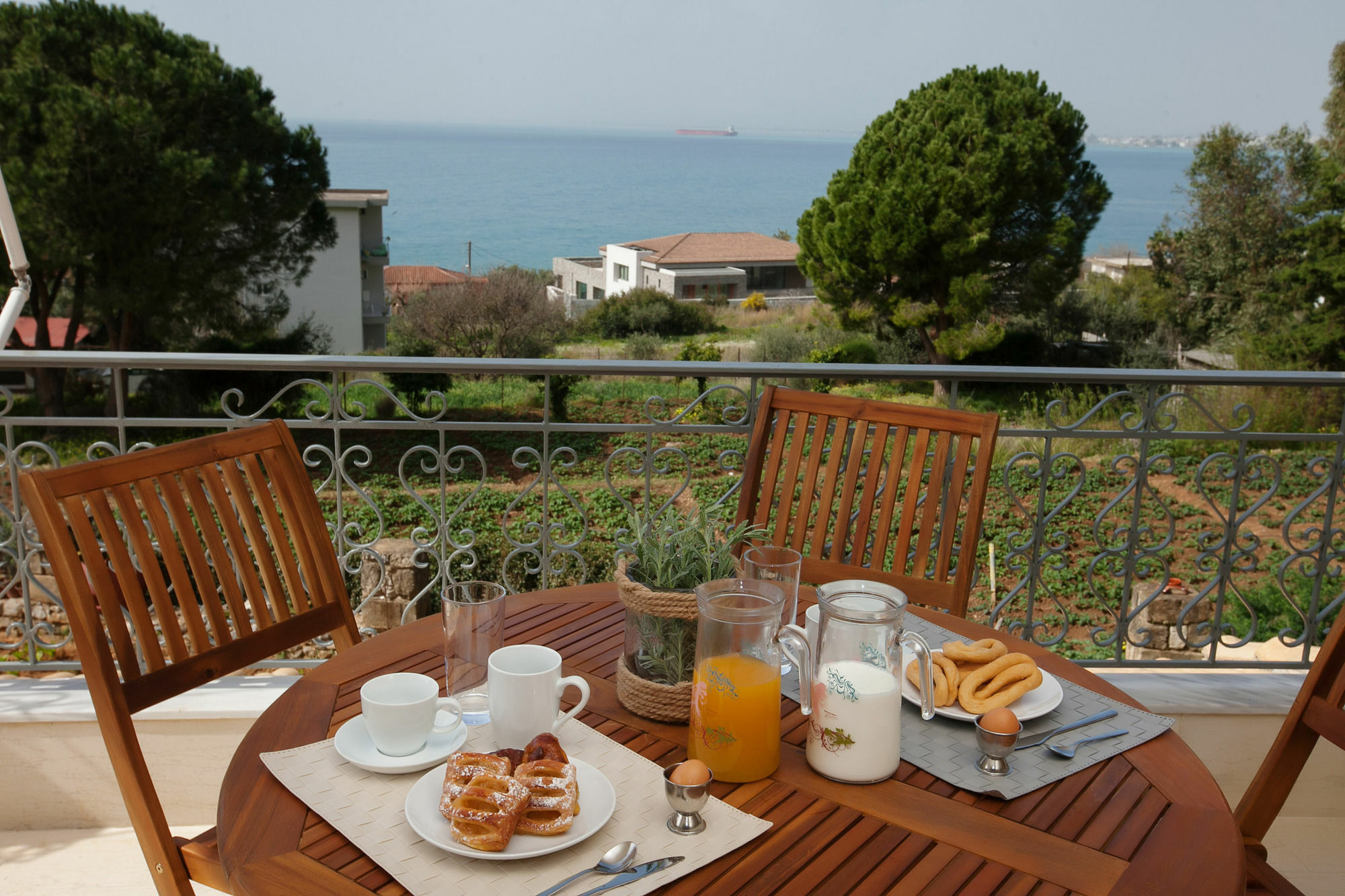 Petra Thea Apartment Kalamata Exterior photo