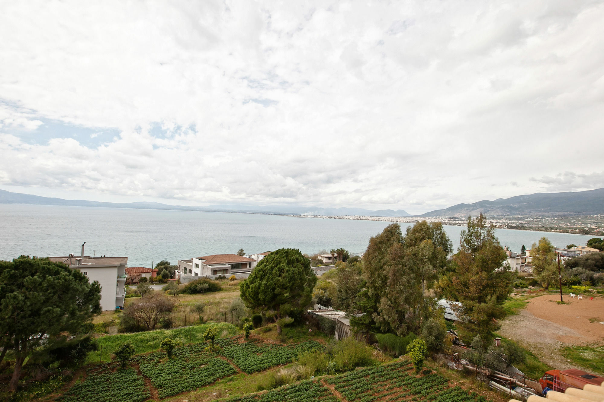 Petra Thea Apartment Kalamata Exterior photo